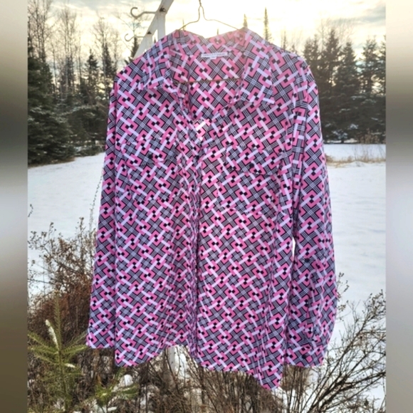 "Pretty in Pink Geometric" NOTATIONS Button Down Shirt - Picture 1 of 7